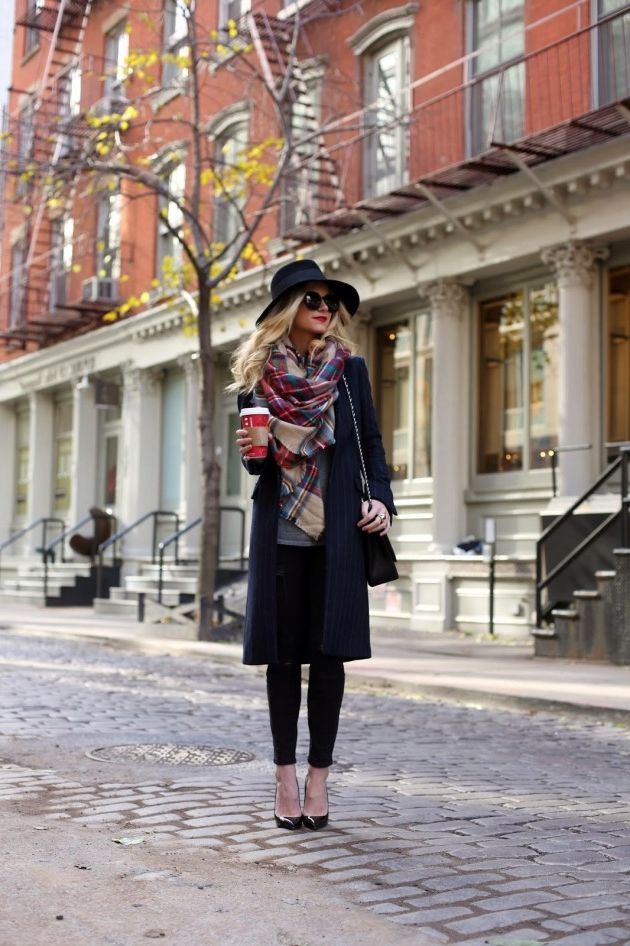 How To Style Oversized Scarves For Women: Trend Is Back 2023