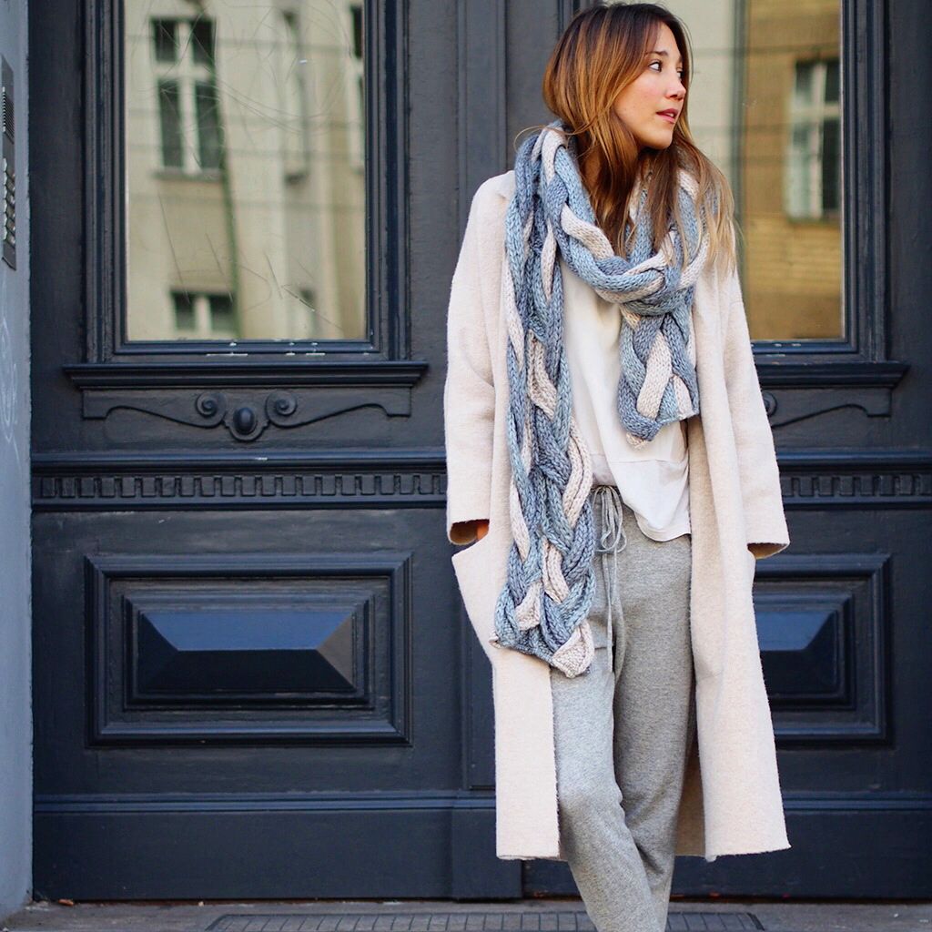 What Pants Are In Style Right Now For Women 2023