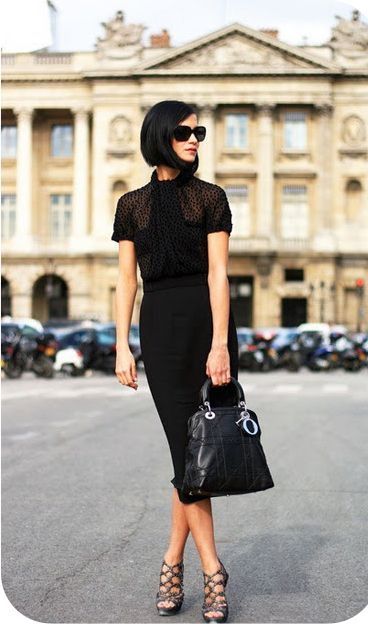 French Style Women Tips: Parisian Outfits 2023