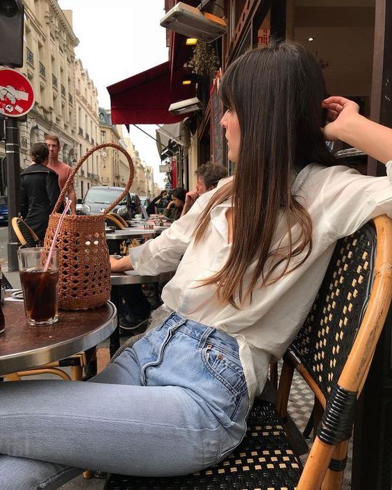 French Style Women Tips: Parisian Outfits 2023