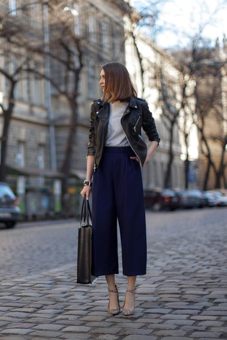 What Pants Are In Style Right Now For Women 2023