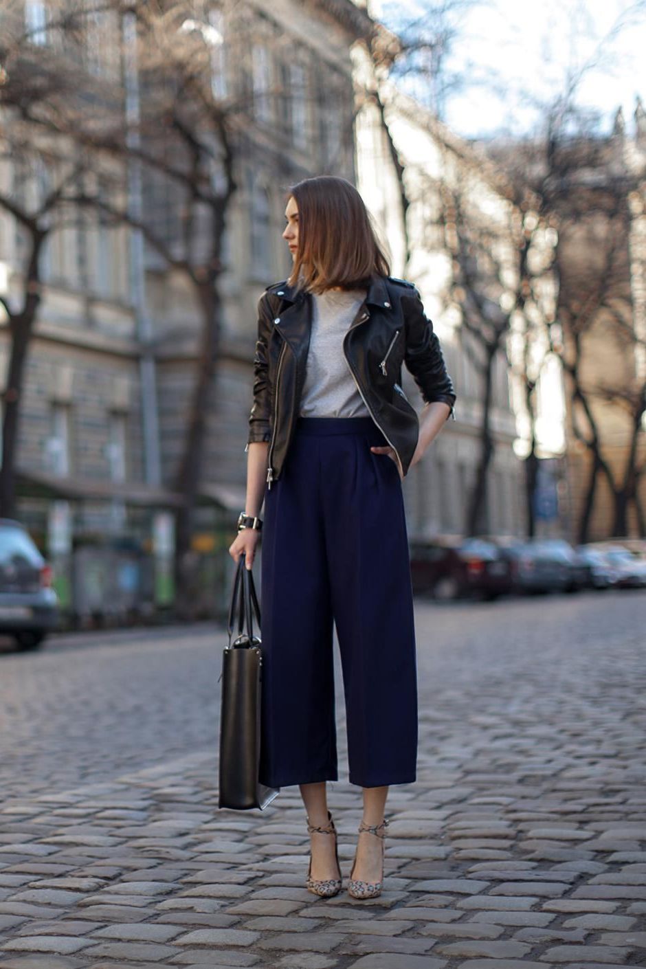 What Pants Are In Style Right Now For Women 2023