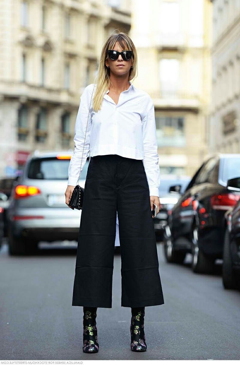 What Pants Are In Style Right Now For Women 2022