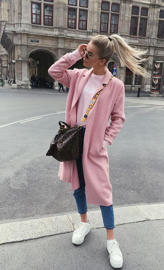 How To Wear Pastel Colors: Outfit Ideas For Fall 2023