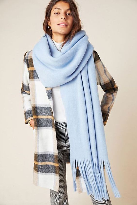 How To Style Oversized Scarves For Women: Trend Is Back 2022
