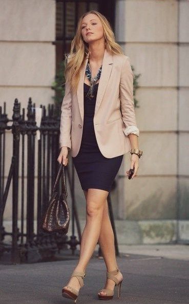 How To Make Black Blazer Look Awesome On You: Easy Guide 2023