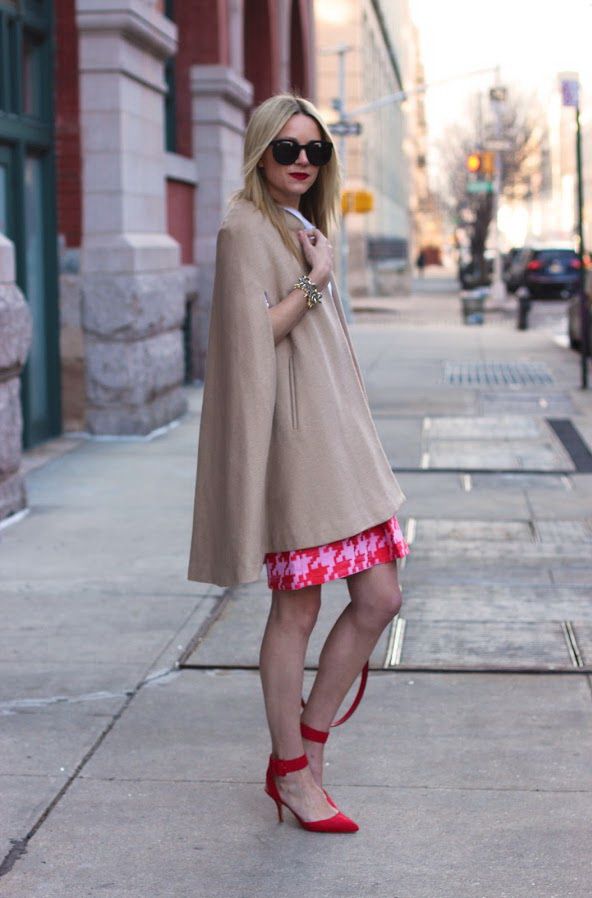 Capes For Women: Street Style Update 2022