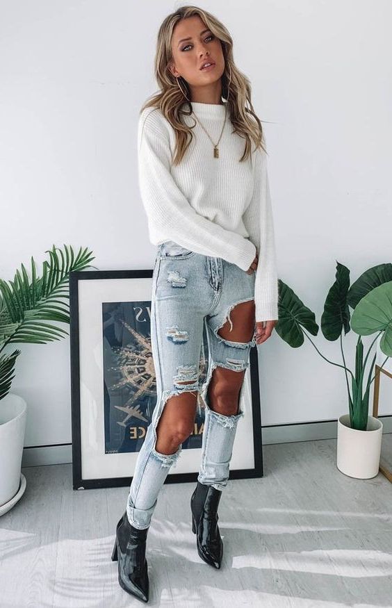 How To Wear Extremely Ripped Jeans For Women 2022