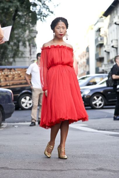 gold dress with red shoes