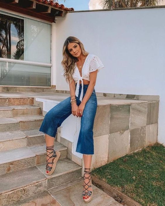 How To Wear Sandals With Denim 2023 LadyFashioniser