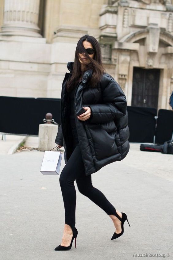 What To Wear With Puffer Jackets For Women This Winter: Best Guide 2023