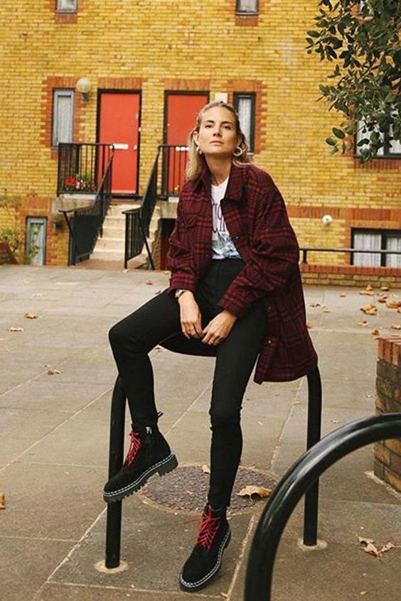 How To Style Flat Boots: Improved Street Style Ideas 2023