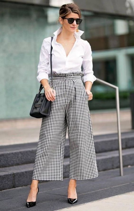 Fashion Trousers Culottes Zara Culottes white-black striped pattern casual look 