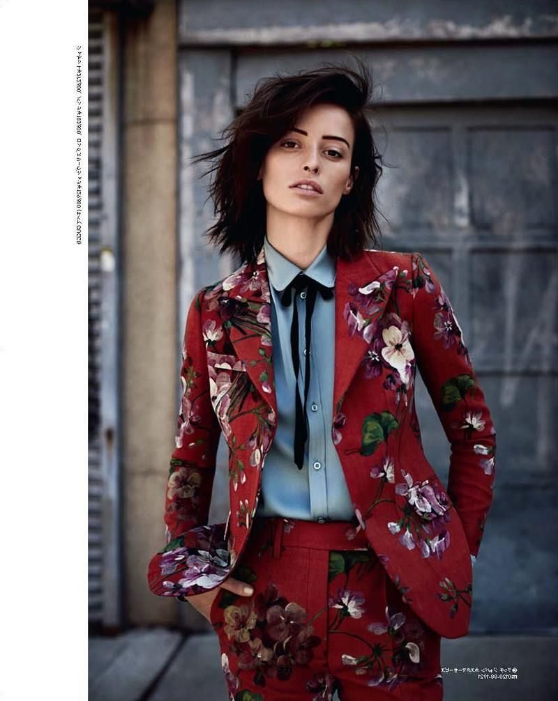 Ways To Style Floral Suits Like a Fashion Expert 2023