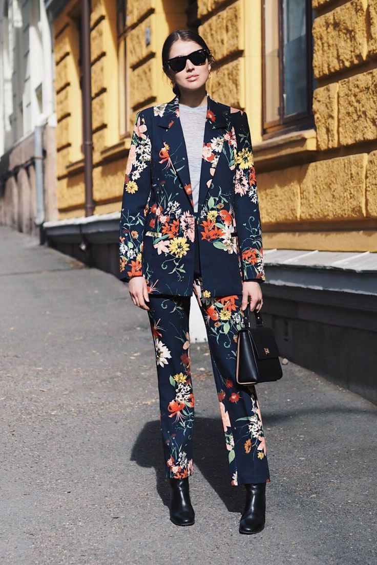 Ways To Style Floral Suits Like a Fashion Expert 2022