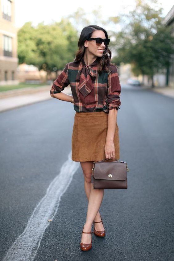 24 Suede Skirt Looks For Women 2023