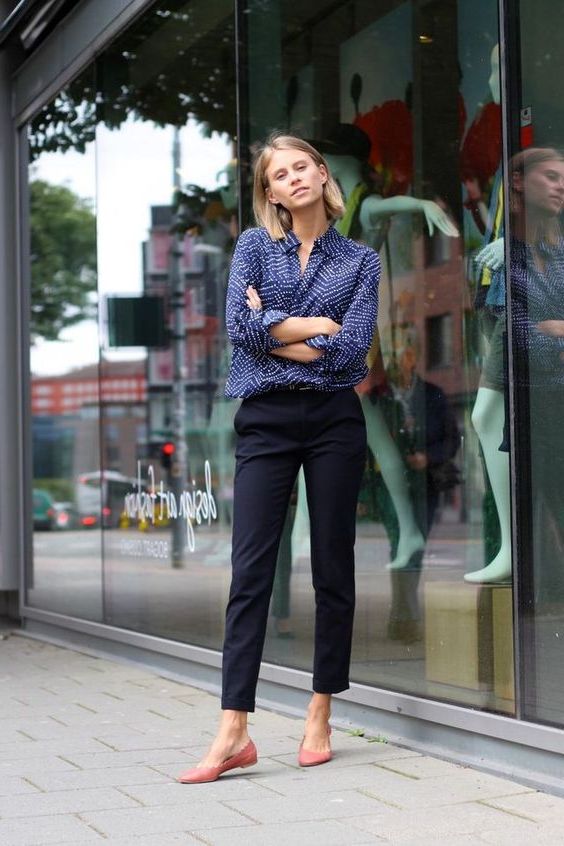 Womens Clothing Trousers Ballantyne Synthetic Cropped Trousers in Black Slacks and Chinos Capri and cropped trousers 