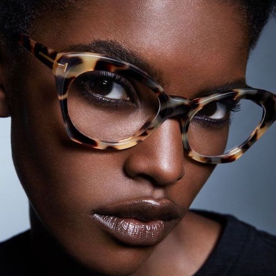 Eyewear Trends For Women 2022 - LadyFashioniser.com