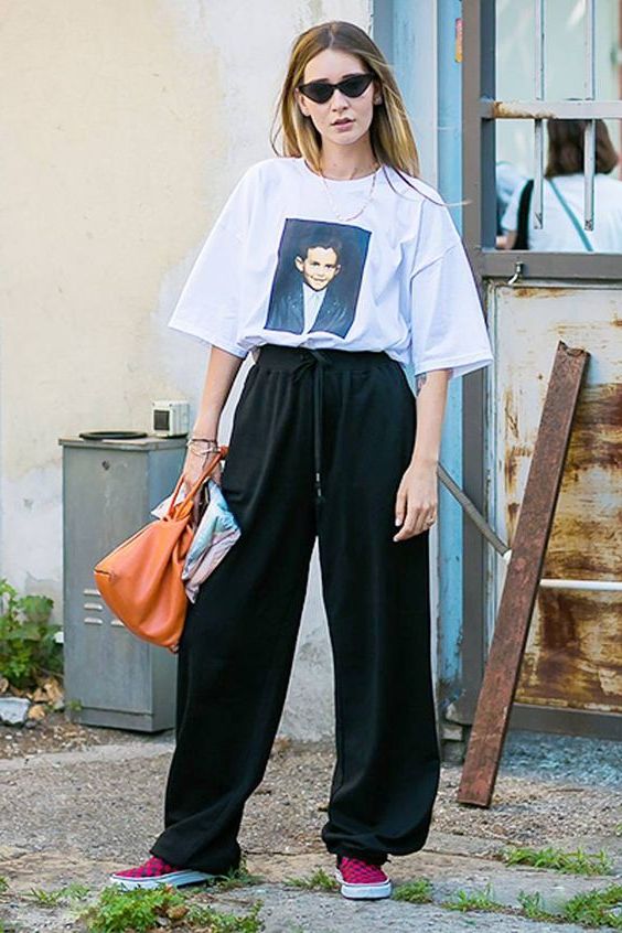 How to Wear Oversized Shirts For Women: Best Ideas To Copy 2022