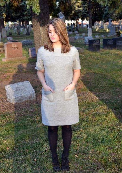 Women's Guide What to Wear to a Funeral 72 Practical Tips 2023