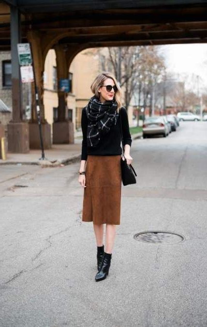 Midi Skirts For Women: Complete Guide 2023