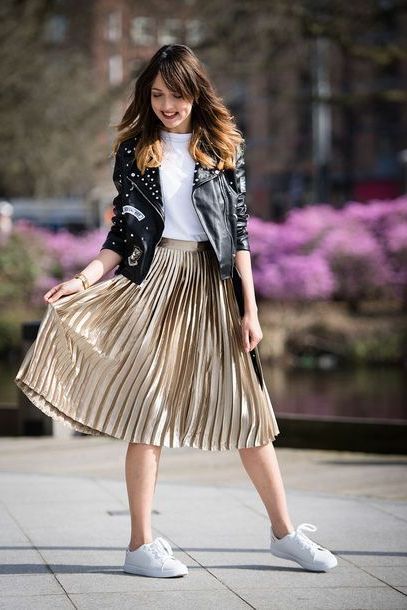 Midi Skirts For Women: Complete Guide 2022