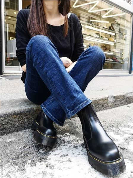 Facet Sherlock Holmes minor How To Wear Platform Chelsea Boots For Women 2023 - LadyFashioniser.com