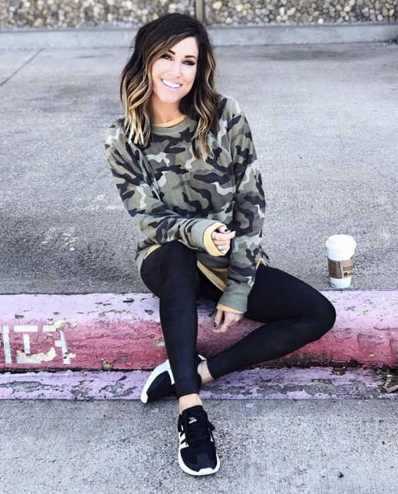 Black Leggings 44 Outfit Ideas For Women To Try Next Week 2022