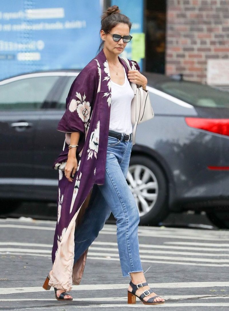 Stylish Ways to Wear Kimono With Jeans 2023